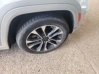 Jeep Grand Cherokee 2022 4x4 Overland 4dr SUV (midyear release)
