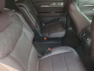 Ford Explorer 2025 AWD Platinum 4dr SUV