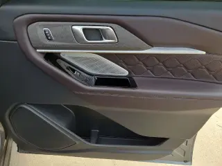 Ford Explorer 2025 AWD Platinum 4dr SUV