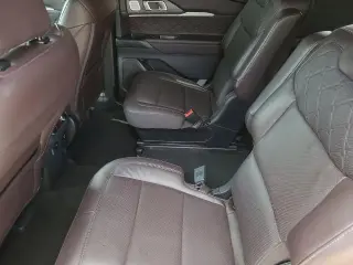 Ford Explorer 2025 AWD Platinum 4dr SUV