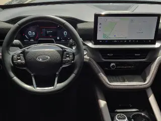 Ford Explorer 2025 AWD Platinum 4dr SUV