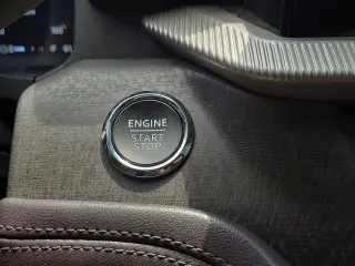 Ford Explorer 2025 AWD Platinum 4dr SUV