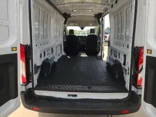 Ford Transit 2025 250 3dr LWB Medium Roof Cargo Van