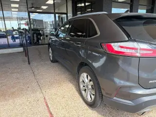 Ford Edge 2020 AWD Titanium 4dr Crossover