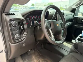 Chevrolet Silverado 2500HD 2023 4x4 Custom 4dr Crew Cab SB