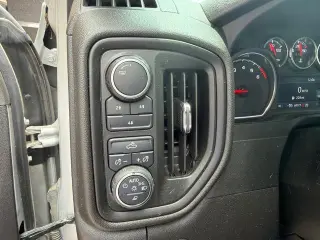 Chevrolet Silverado 2500HD 2023 4x4 Custom 4dr Crew Cab SB