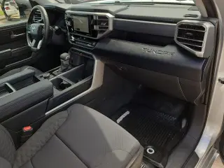 Toyota Tundra 2023 4x4 SR5 4dr CrewMax Cab Pickup SB
