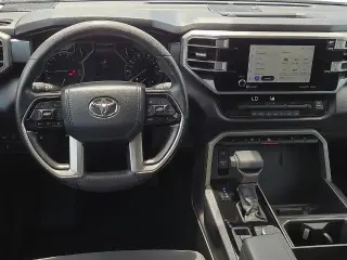 Toyota Tundra 2023 4x4 SR5 4dr CrewMax Cab Pickup SB