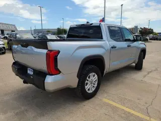 Toyota Tundra 2023 4x4 SR5 4dr CrewMax Cab Pickup SB