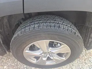 Toyota RAV4 Hybrid 2025 AWD LE 4dr SUV