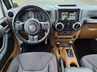 Jeep Wrangler Unlimited 2013 4x4 Moab 4dr SUV