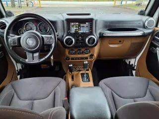 Jeep Wrangler Unlimited 2013 4x4 Moab 4dr SUV