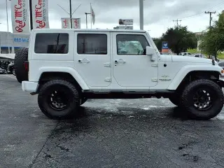 Jeep Wrangler Unlimited 2013 4x4 Moab 4dr SUV