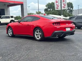 Ford Mustang 2024 EcoBoost 2dr Fastback