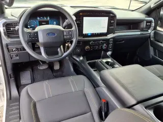 Ford F-150 2024 4x2 STX 4dr SuperCrew 5.5 ft. SB