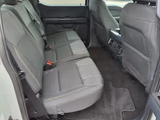 Ford F-150 2024 4x2 STX 4dr SuperCrew 5.5 ft. SB