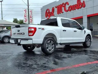 Ford F-150 2022 4x4 XL 4dr SuperCrew 5.5 ft. SB