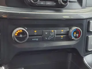 Ford F-150 2022 4x4 XL 4dr SuperCrew 5.5 ft. SB