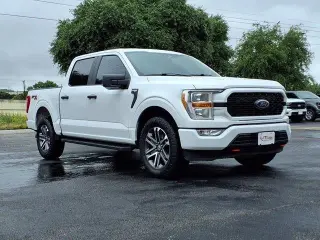 Ford F-150 2022 4x4 XL 4dr SuperCrew 5.5 ft. SB