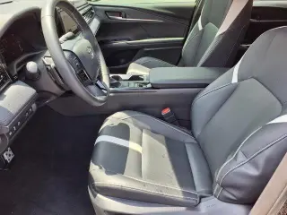 Toyota Camry 2025 LE 4dr Sedan