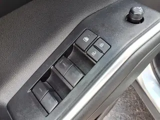 Toyota Highlander 2025 LE 4dr SUV