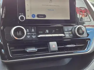 Toyota Highlander 2025 LE 4dr SUV