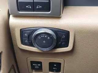 Ford F-150 2016 4x2 Lariat 4dr SuperCrew 5.5 ft. SB