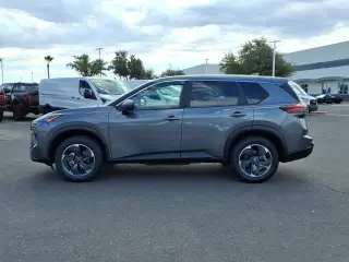 Nissan Rogue 2025 SV 4dr Crossover