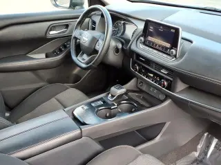 Nissan Rogue 2025 SV 4dr Crossover