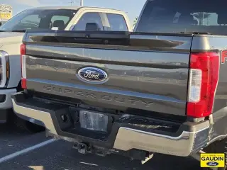 Ford F-250 Super Duty 2019 4x4 King Ranch 4dr Crew Cab 6.8 ft. SB Pickup