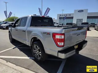 Ford F-150 2023 4x2 XL 4dr SuperCrew 5.5 ft. SB
