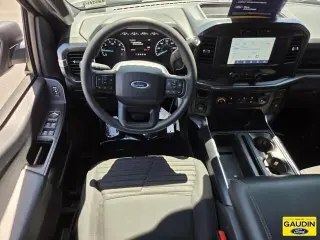 Ford F-150 2023 4x2 XL 4dr SuperCrew 5.5 ft. SB