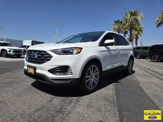 Ford Edge 2023 AWD Titanium 4dr Crossover