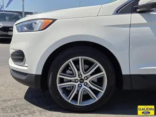 Ford Edge 2023 AWD Titanium 4dr Crossover