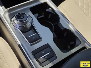 Ford Edge 2023 AWD Titanium 4dr Crossover