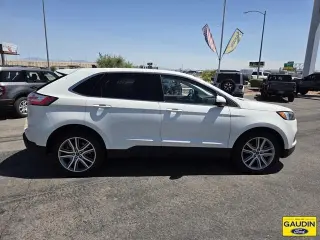 Ford Edge 2023 AWD Titanium 4dr Crossover