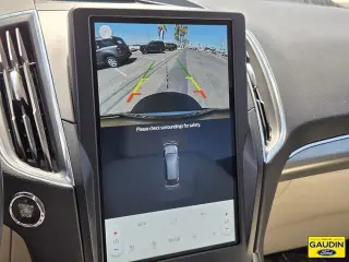 Ford Edge 2023 AWD Titanium 4dr Crossover