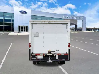 Ford E-Series 2018 E-350 SD 2dr 138 in. WB SRW Cutaway Chassis