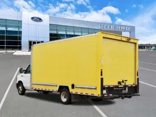 Ford E-Series 2023 E-350 SD 2dr 138 in. WB SRW Cutaway Chassis
