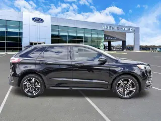 Ford Edge 2022 AWD ST 4dr Crossover