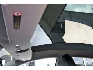 Tesla Model Y 2023 AWD 4dr Crossover