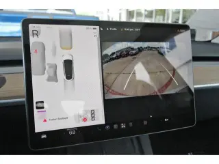 Tesla Model Y 2023 AWD 4dr Crossover