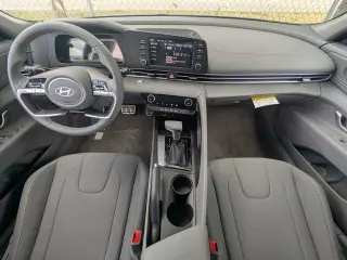 Hyundai ELANTRA 2025 SEL Sport 4dr Sedan