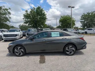 Hyundai ELANTRA 2025 SEL Sport 4dr Sedan
