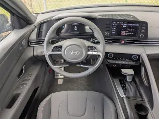 Hyundai ELANTRA 2025 SEL Sport 4dr Sedan