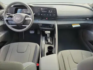 Hyundai ELANTRA 2025 SEL Sport 4dr Sedan