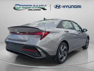Hyundai ELANTRA 2025 SEL Sport 4dr Sedan