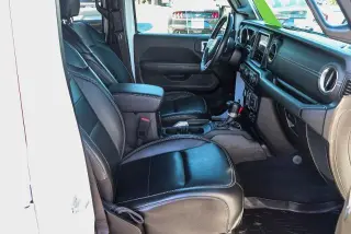 Jeep Wrangler Unlimited 2022 4x4 Sahara 4dr SUV