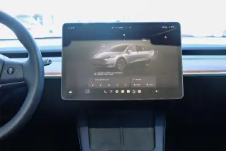 Tesla Model Y 2025 AWD Long Range 4dr Crossover