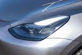 Tesla Model Y 2025 AWD Long Range 4dr Crossover